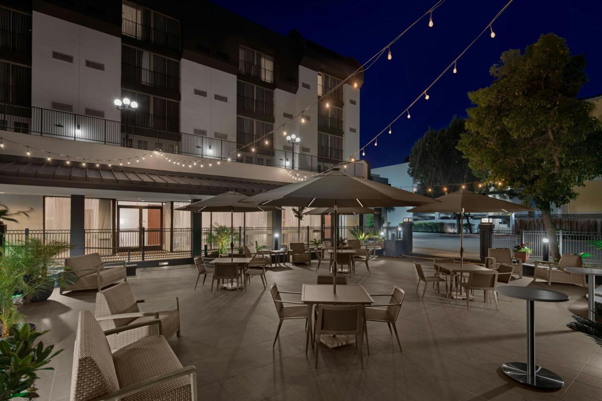 Hotel Courtyard San Jose Airport Exterior foto